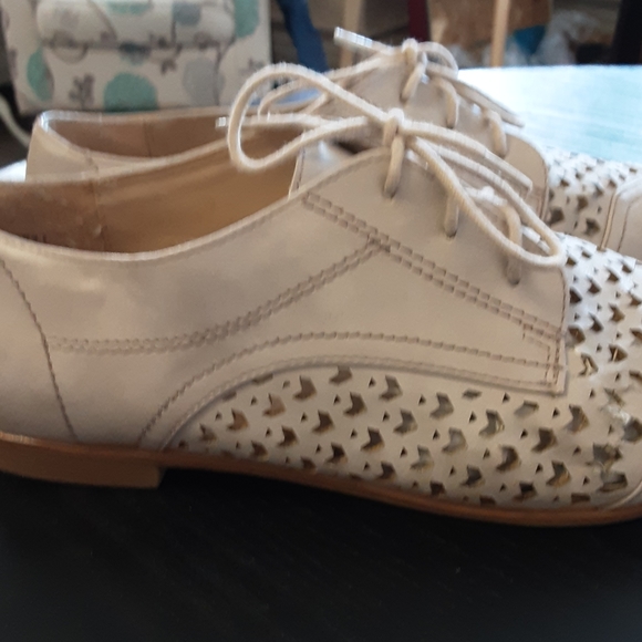 Shoes - Picture 2 of 2